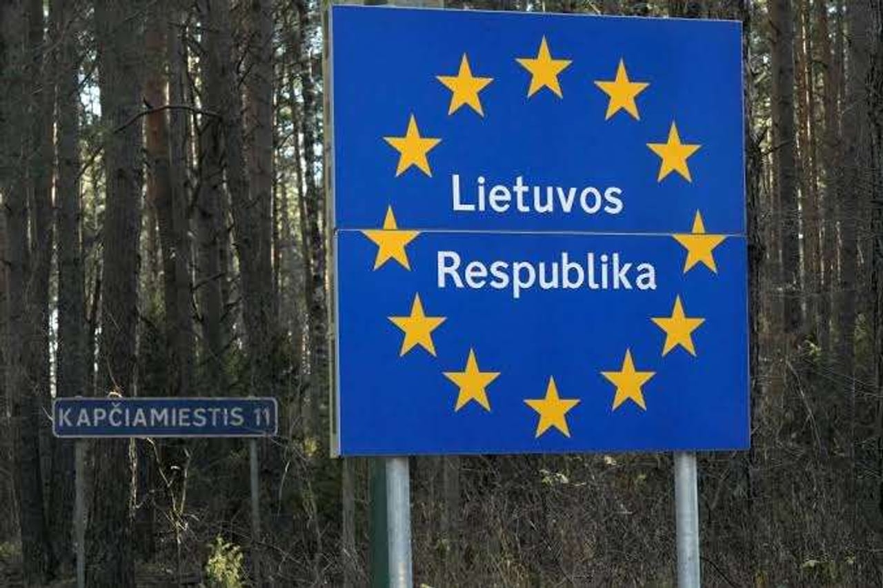 Литва направляє військових до кордону з Калінінградом