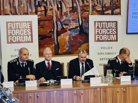 Koudelka varuje před možnými ruskými útoky v Česku v dalších měsících