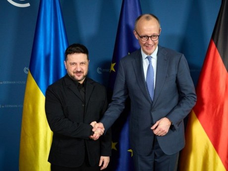 Мерц узгодив із Зеленським допомогу Україні на понад 1,3 млрд євро
