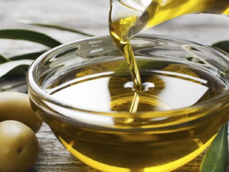 El aceite antes de la glucosa redujo su subida inicial en ratones