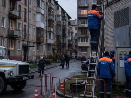 Росія застосовує нові дрони проти ЛЕП: що це означає для зими