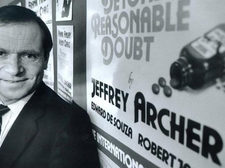 Jeffrey Archer è morto a 86 anni: oggi esce il suo ultimo romanzo