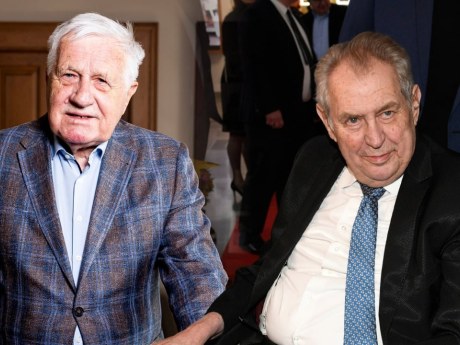 Klausovi spadla obálka, Zeman žertoval o skleróze a rýpal do Pavla