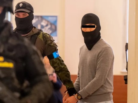 Čínský občan odmítl u soudu obvinění ze špionáže, hrozí mu 5 let