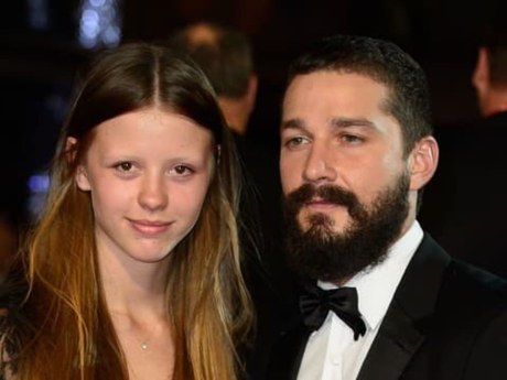 Mia Goth podala žiadosť o rozvod so Shiom LaBeoufom po rokoch búrlivého vzťahu