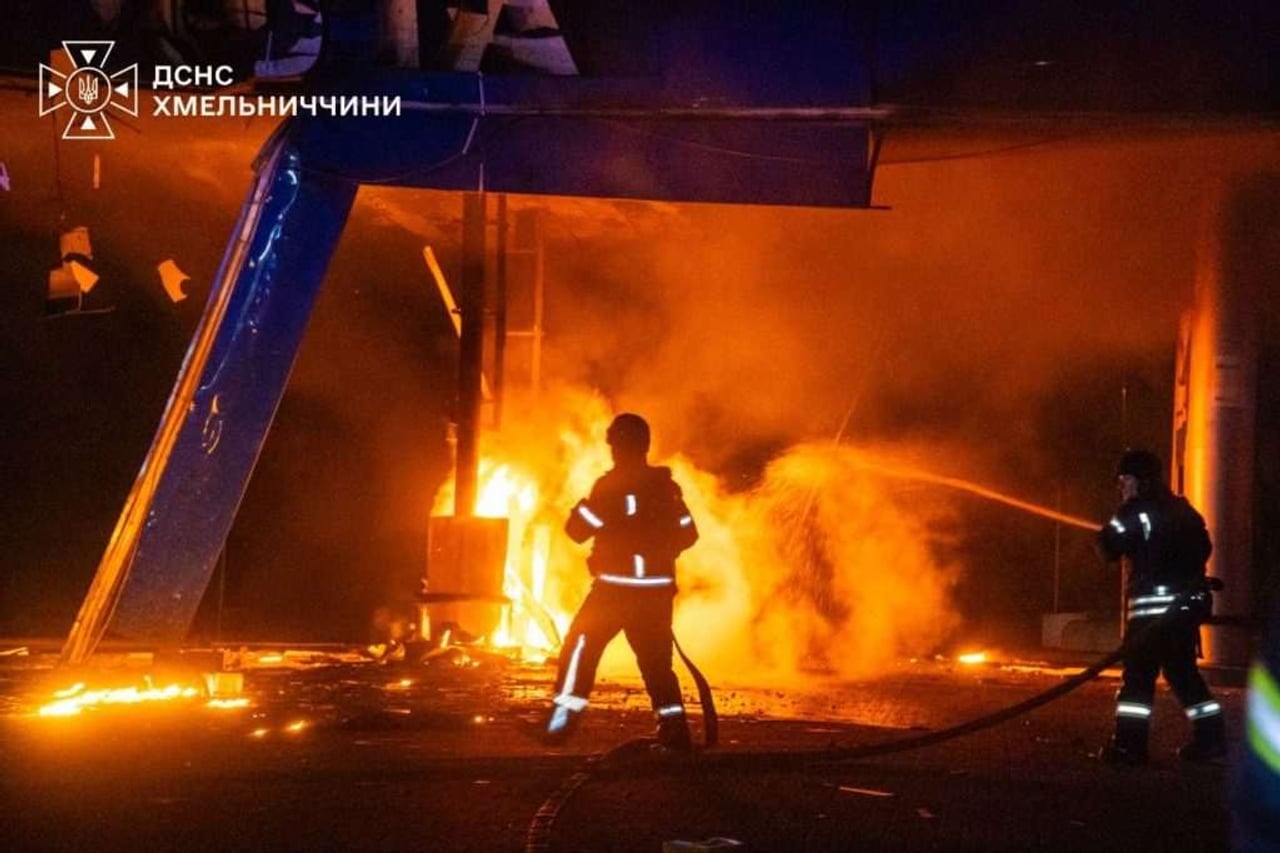 Росія вдарила по енергетиці: Зеленський просить США про ракети й санкції
