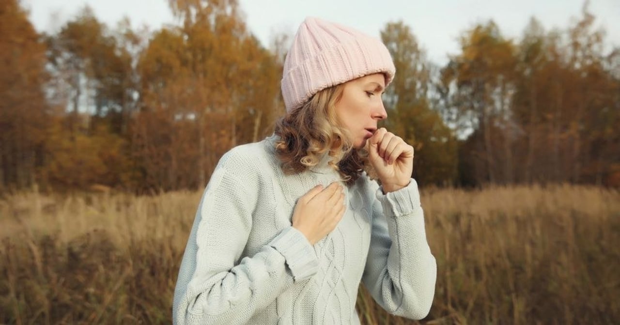 Podzim může zhoršit astma i ekzém: roli hraje chlad i suchý vzduch