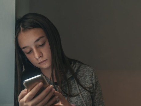 La IA ya apoya la salud mental, pero sus consejos también entrañan riesgos