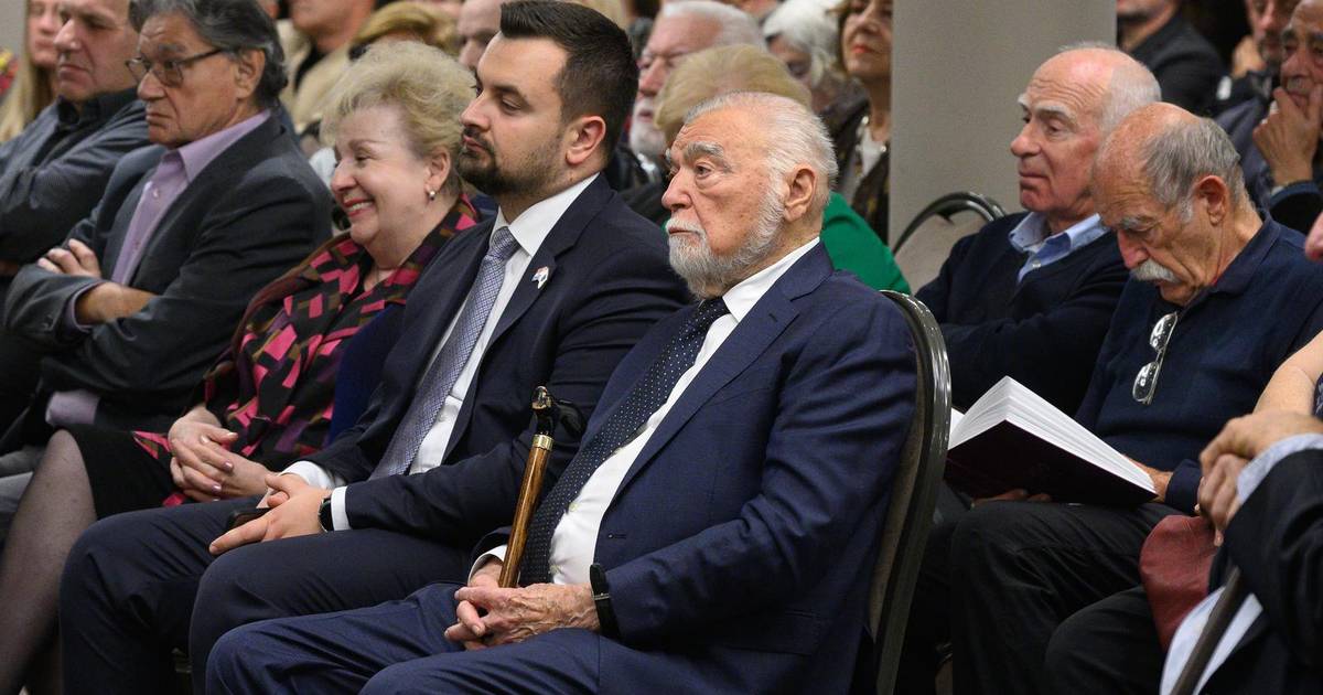 FOTO Predstavili knjigu '100 znamenitih Srba u Hrvatskoj': Od Tesle do Arsena Dedića...