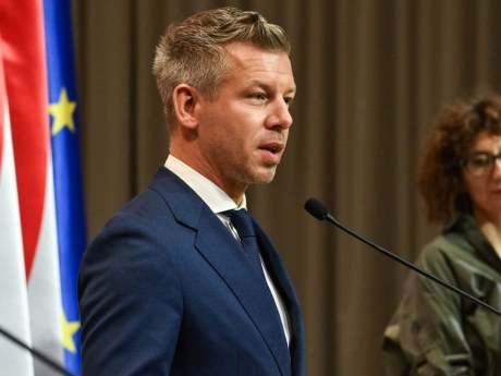 Magyar tvrdí, že kauza s mobilom bola politickou objednávkou