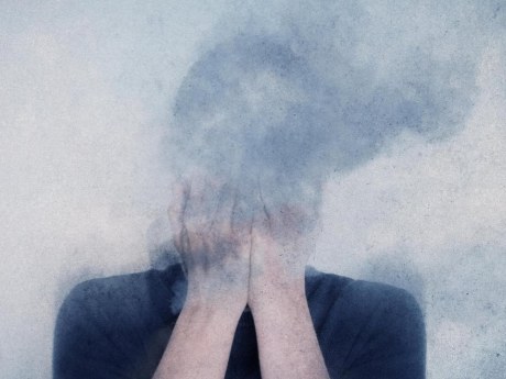 Dimenticare nomi e titoli: quando può destare preoccupazione