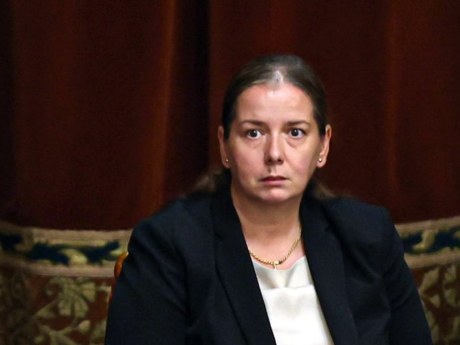 KDNP-vizsgálatot sürget Seszták megfigyelése miatt, Unger reagált