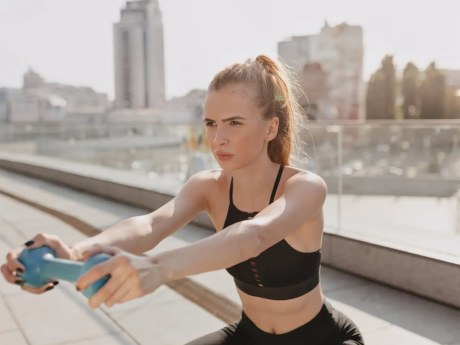 Añadir fuerza al cardio se asocia con menor riesgo de mortalidad