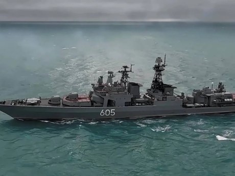 Russische Kriegsschiffe kehren trotz angeblichem Abzug ins Mittelmeer zurück
