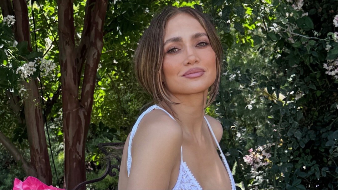 Nakon razvoda ponovno ljubi? Jennifer Lopez povezali s 11 godina mlađim glumcem iz Teda Lassa
