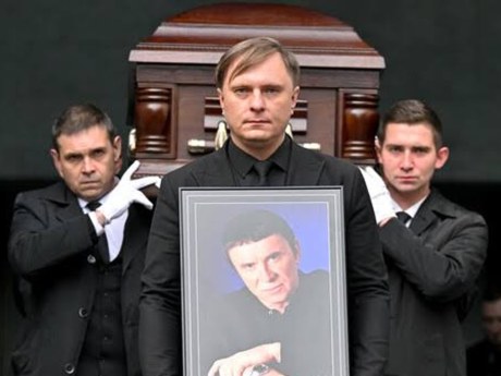 Анатолія Кашпіровського таємно поховали у Вінниці поруч із рідними
