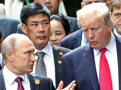 Trump obhajuje dohodu o ruskej nafte napriek kritike zákonodarcov