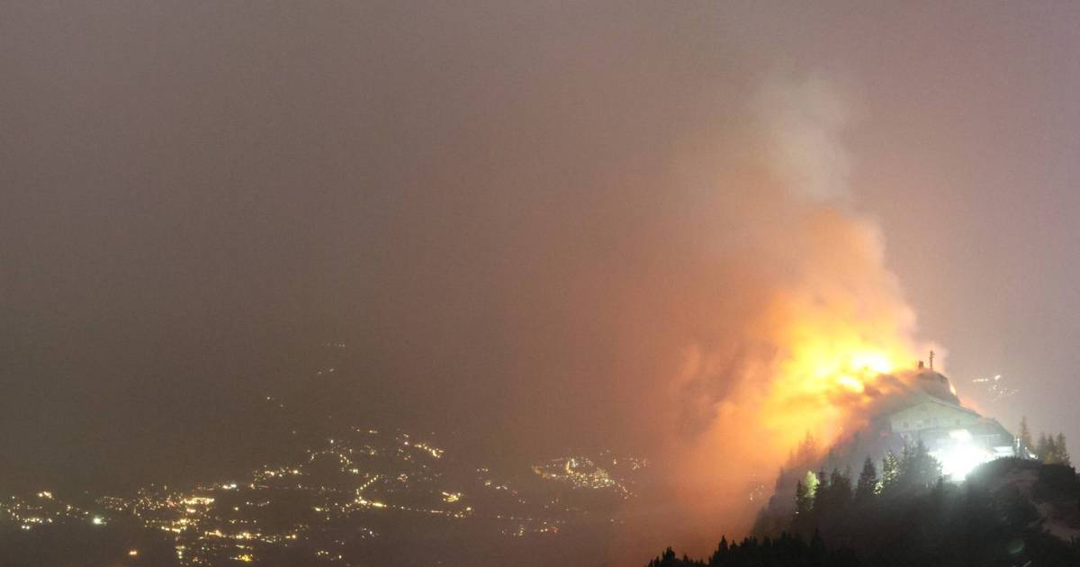 Veliki požar guta Orlovo gnijezdo: Hrvatica opisala prizor s terase koji ledi krv u žilama