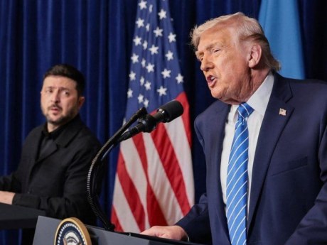 Зеленський закликав сенаторів США домогтися відновлення допомоги Україні