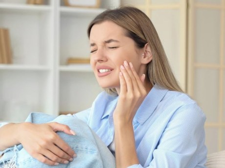 Bolest čelisti nemusí mít původ v zubech: kdy hledat další pomoc