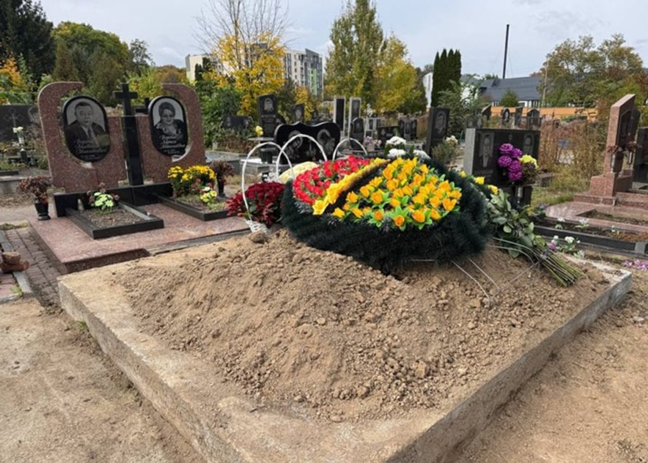 Анатолія Кашпіровського таємно поховали у Вінниці поруч із рідними