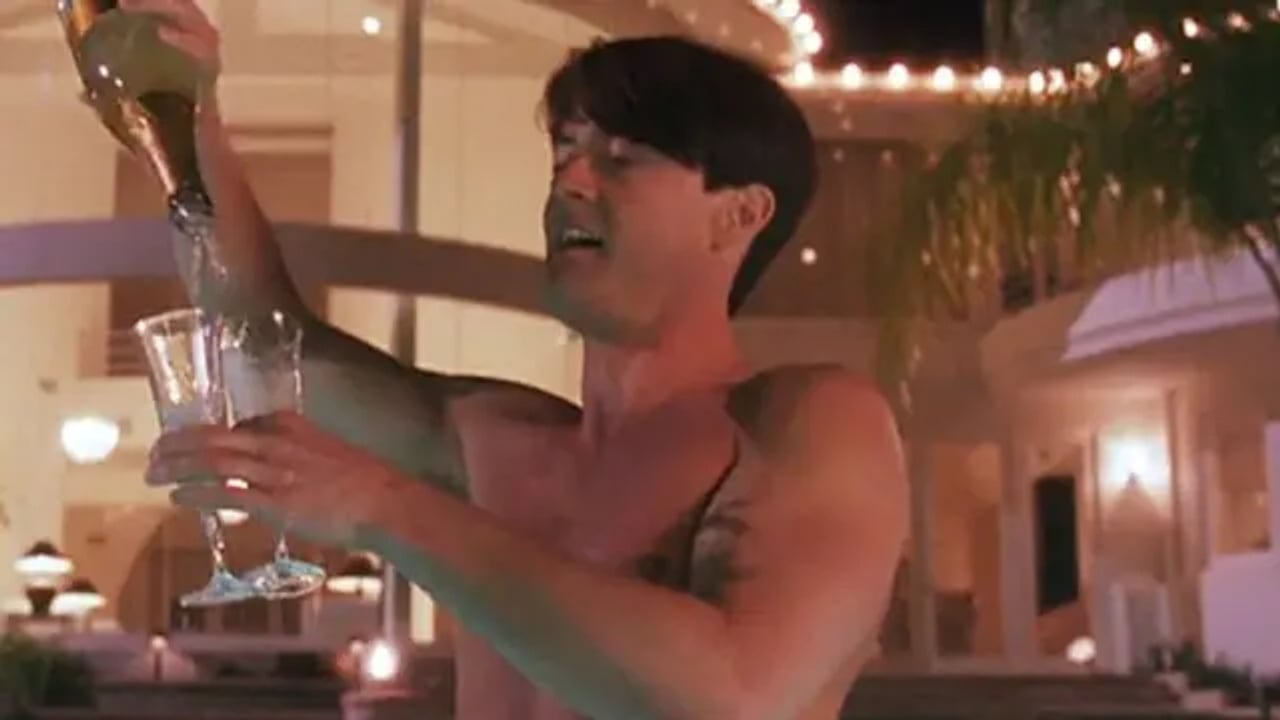 Kyle MacLachlan cuenta por qué rechazó un desnudo frontal en 'Showgirls'